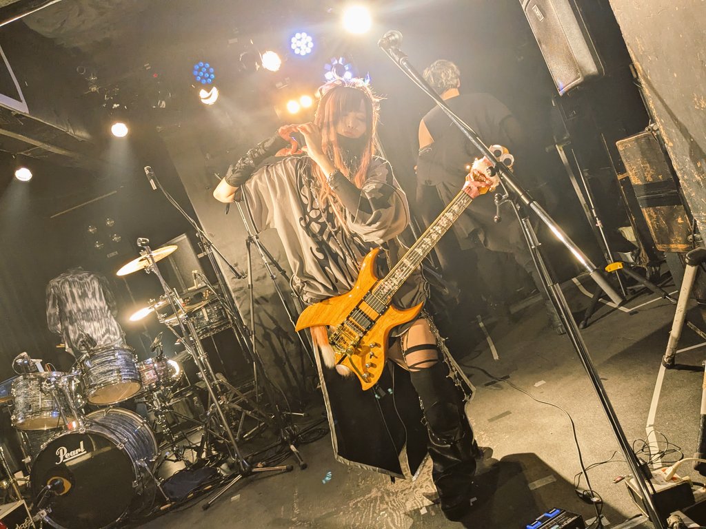 水無月 葵@3/8clever sound 1993 tweet media