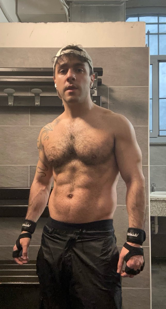 Lina Galore tweet media