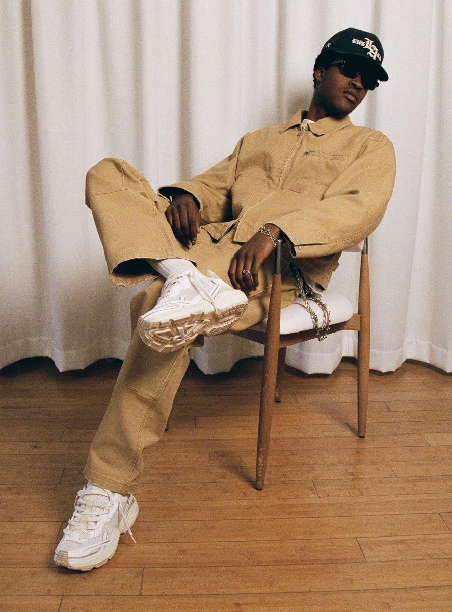 Represent Clo tweet media