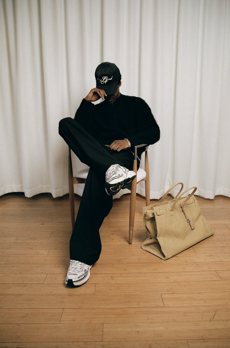 Represent Clo tweet media