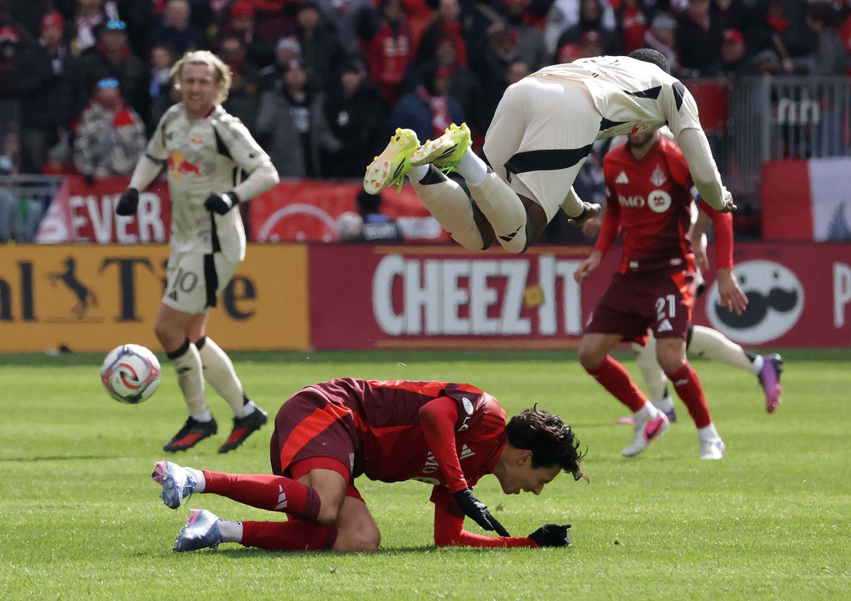 Steve Russell tweet media