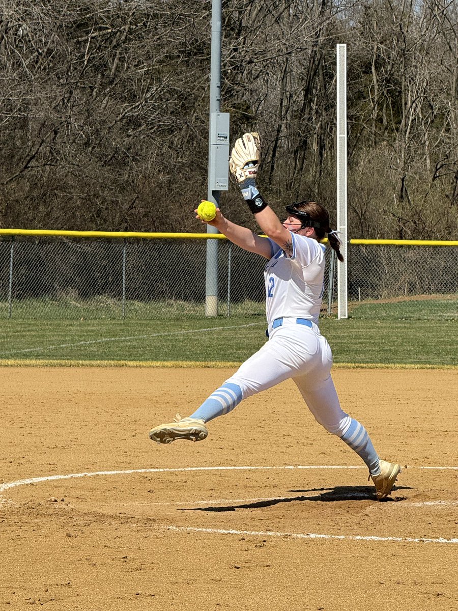 WestmoSoftball tweet media