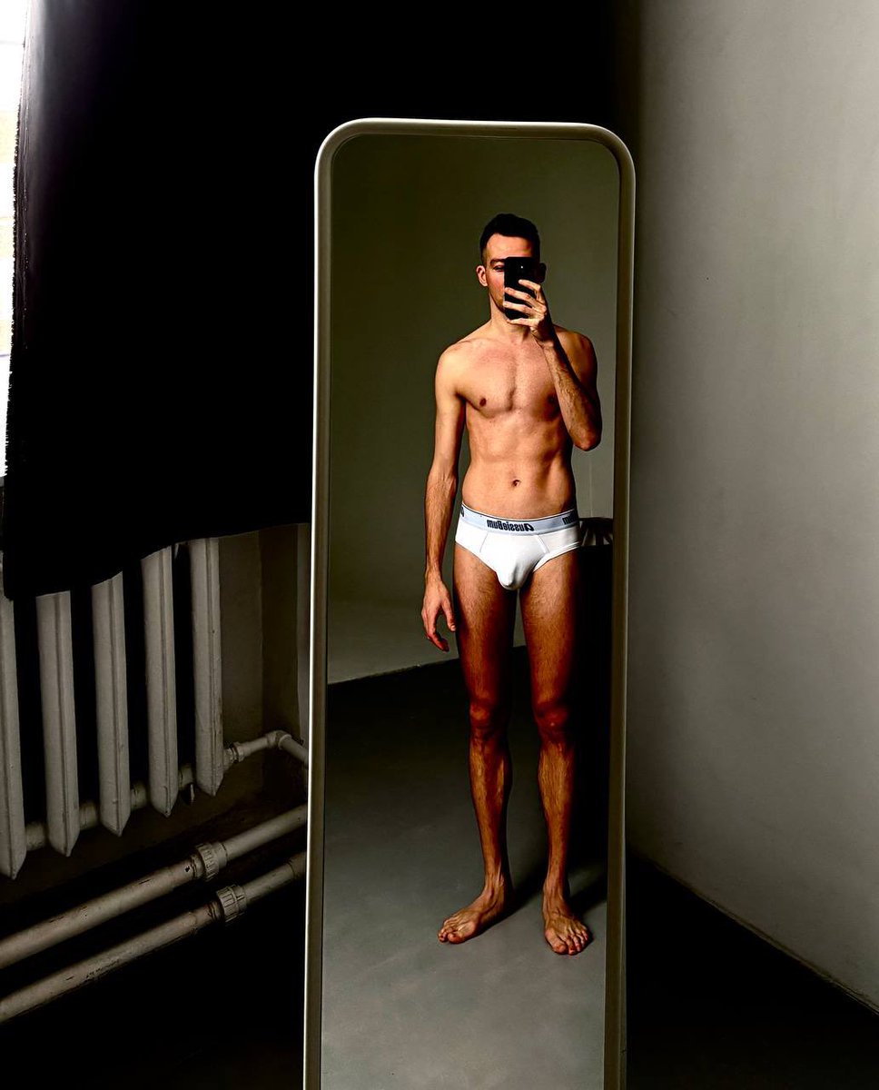 Невероятный tweet media