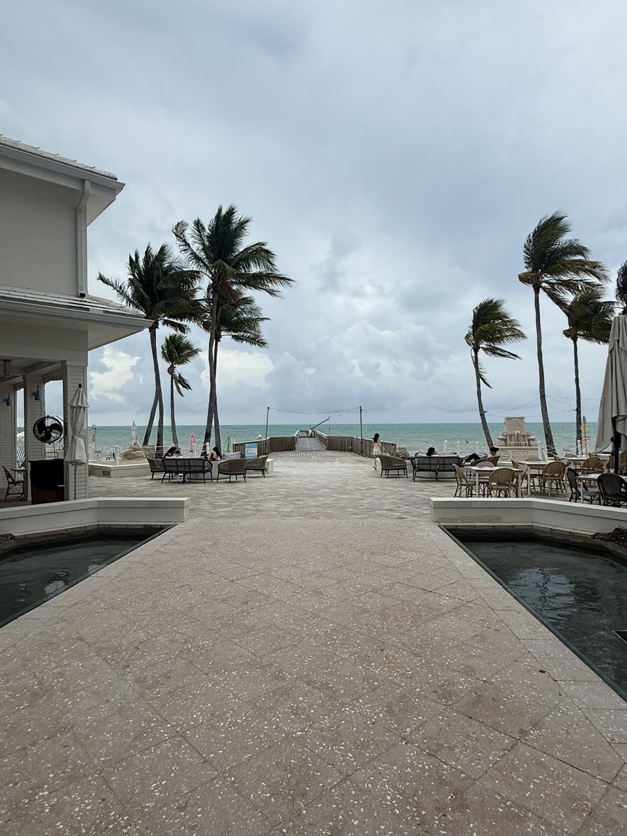 NiekaLMartin's tweet photo. Today is going to be a great day! #thekeys https://t.co/KOcEXPNJvM