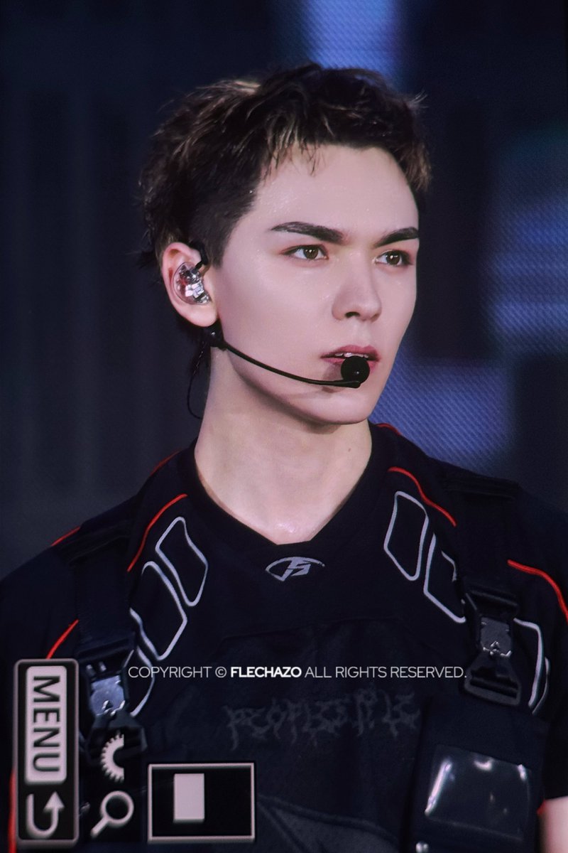 Flechazo✘0218 tweet media