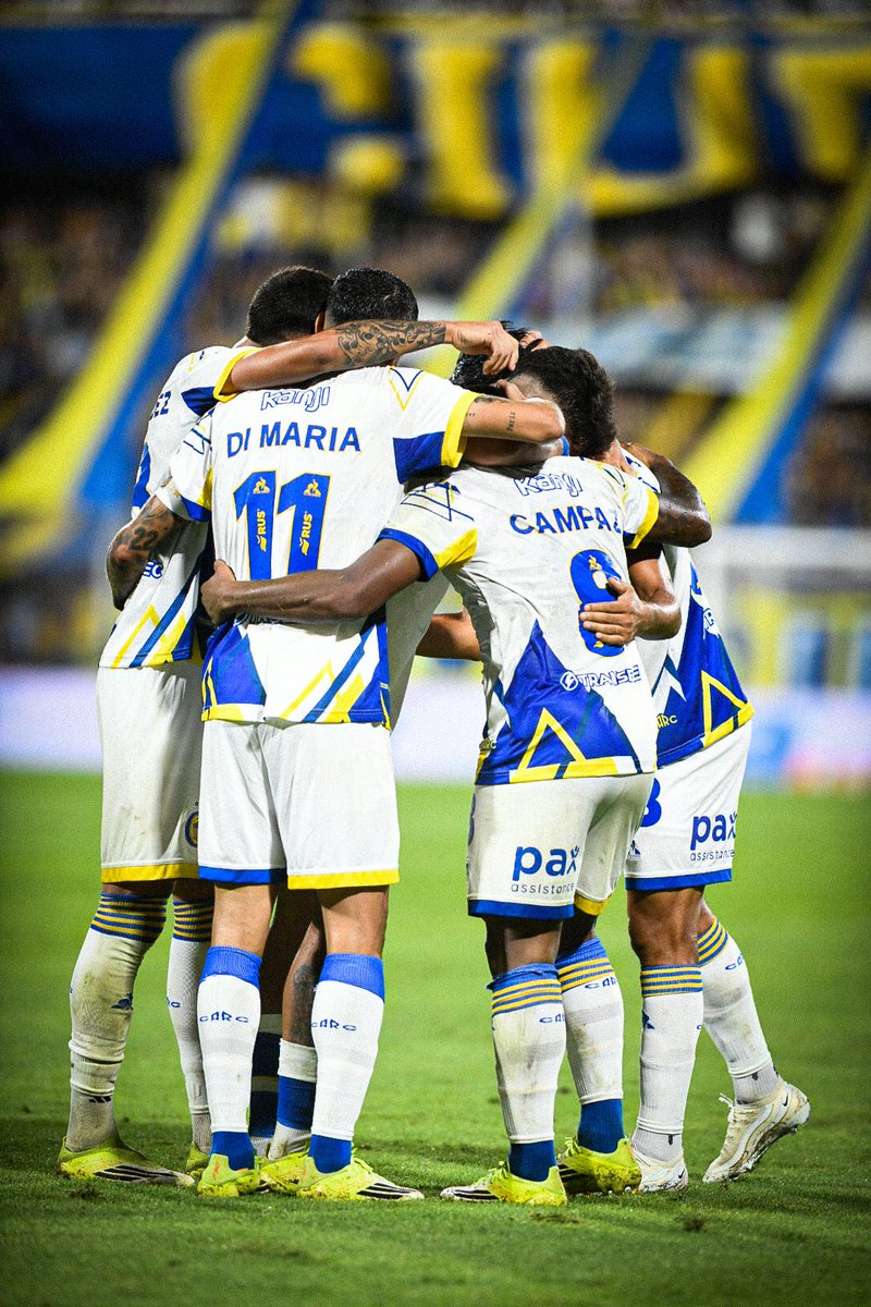 RosarioCentral's tweet photo. ¡FELIZ DOMINGO PARA TODO EL PUEBLO CANALLA! 😁 https://t.co/n4xY6nq7JW