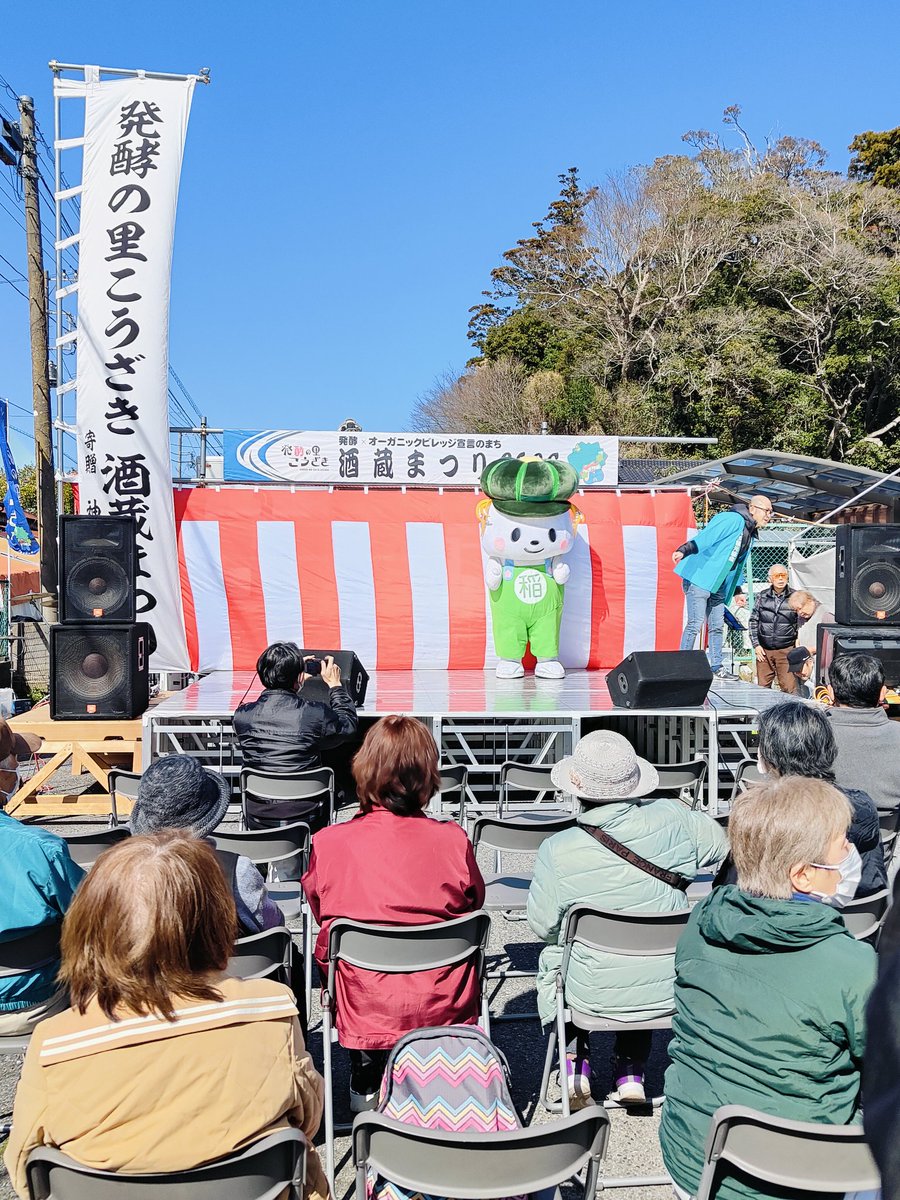 2kaiU's tweet photo. 稲敷いなのすけ 
階段を上がれず、転んじゃってハラハラ。でも、そのおかげで帽子がカボチャだったことに気づきました。かわいかったー🥰 https://t.co/EUdmkPZ8Oh