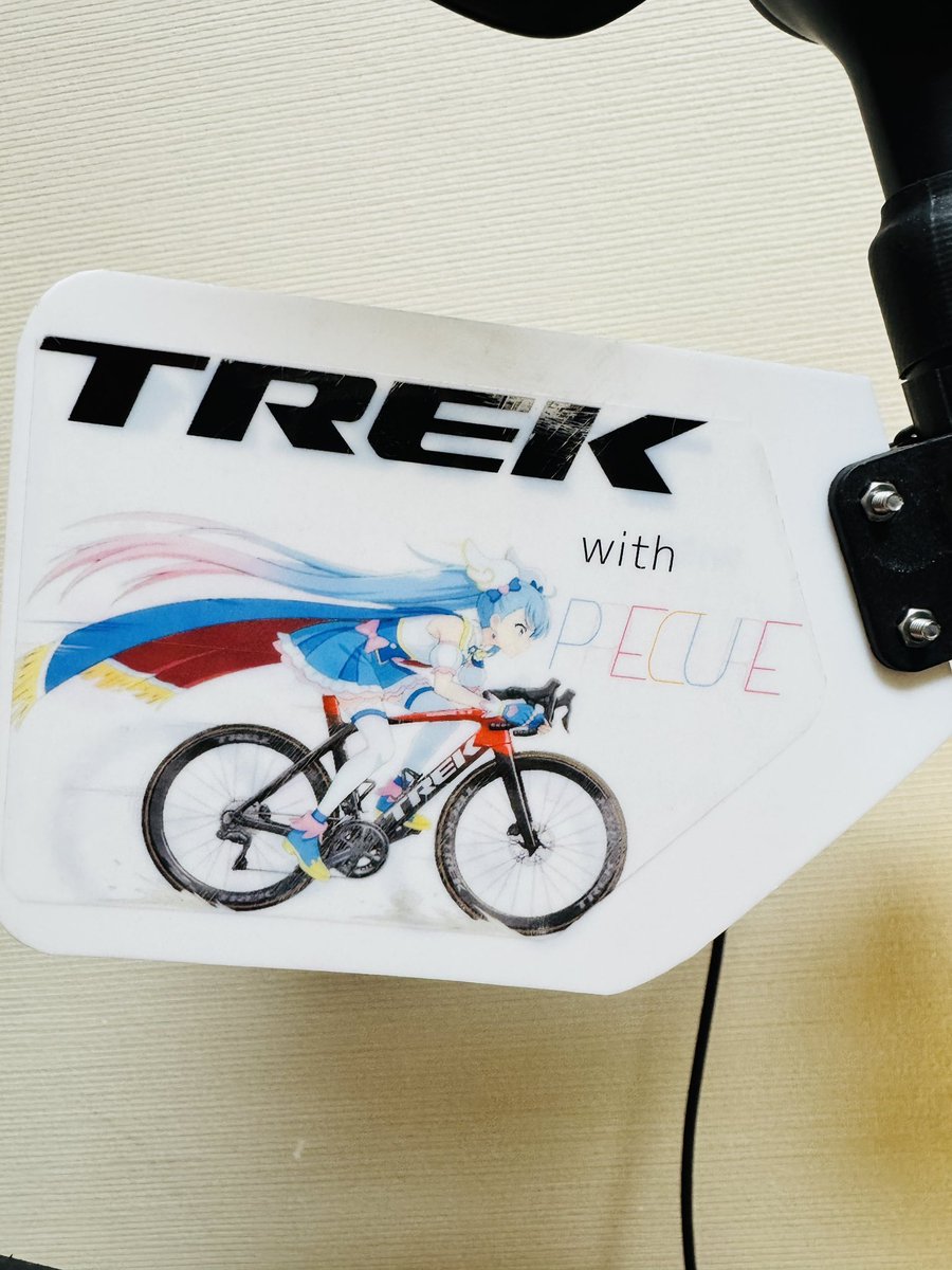 ヒデ@黒板にプリキュアを描く先生 tweet media