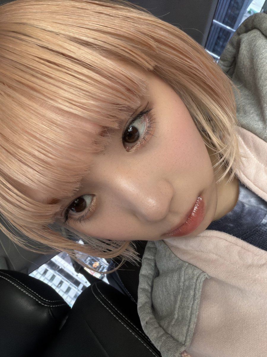 AYUNiD_BiSH's tweet photo. 新曲のミュージックビデオを公開しました！

https://t.co/YWJST6PhTi https://t.co/W61GxNdph1