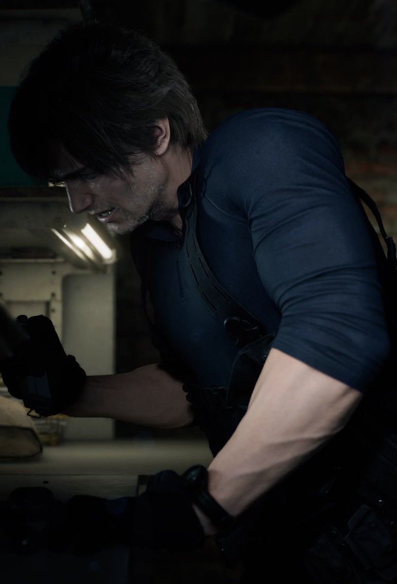 redlipsgunmetal's tweet photo. his arms are fucking huge idk how to act https://t.co/xzxPw9JFx5