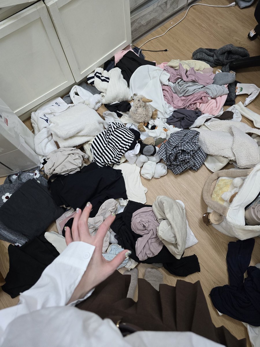 在水一方Meow tweet media