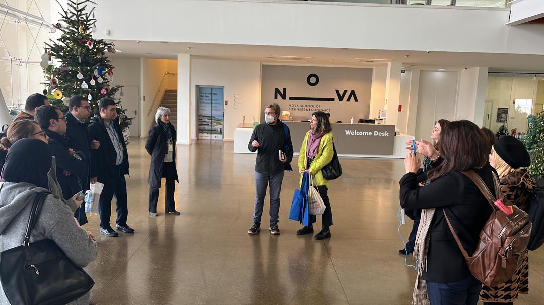 PNUDAlgerie's tweet image. 1/
𝐅𝐥𝐚𝐬𝐡𝐛𝐚𝐜𝐤 – Renforcer l’#ESS en Algérie grâce au partage d’expériences avec le Portugal 🇵🇹
Une semaine d’échanges et de rencontres pour la task-force chargée d’élaborer la future stratégie nationale de l’Économie Sociale et Solidaire.