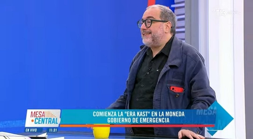 NO HABÍA NECESIDAD, DE LLEVAR A ÉSTE TIPO⤵️ A #MesaCentral