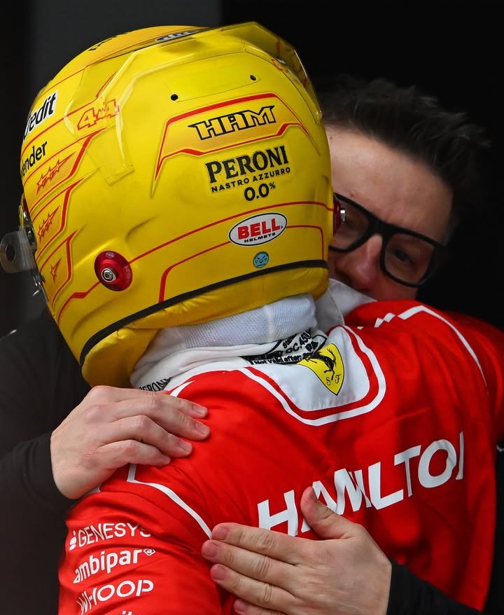 Sayffullaah's tweet photo. First Hammer time for Ferrari.

#ChineseGp https://t.co/4c1QYkTNbp