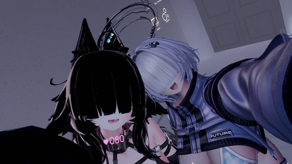 白黒メカクレ！！