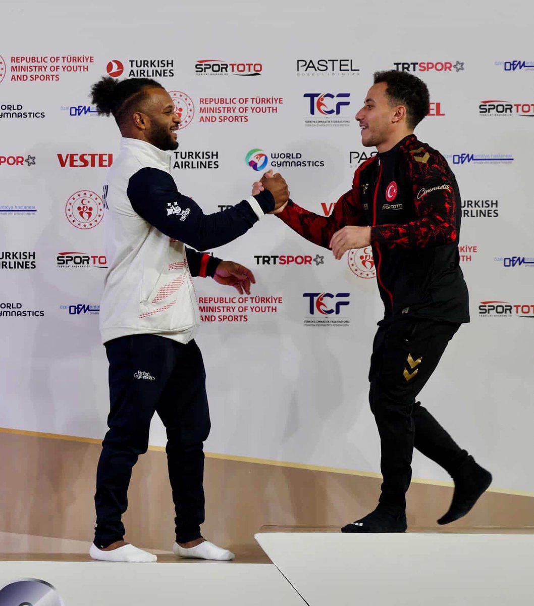 Courtney Tulloch tweet media