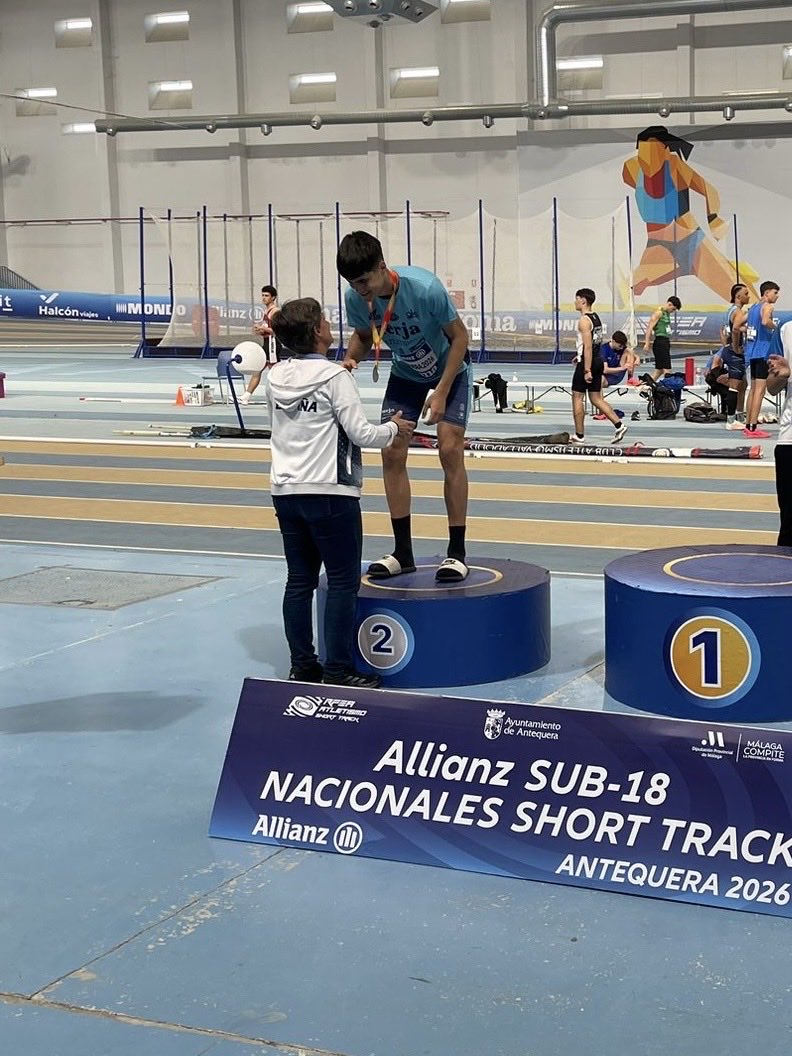 Laura Real tweet media