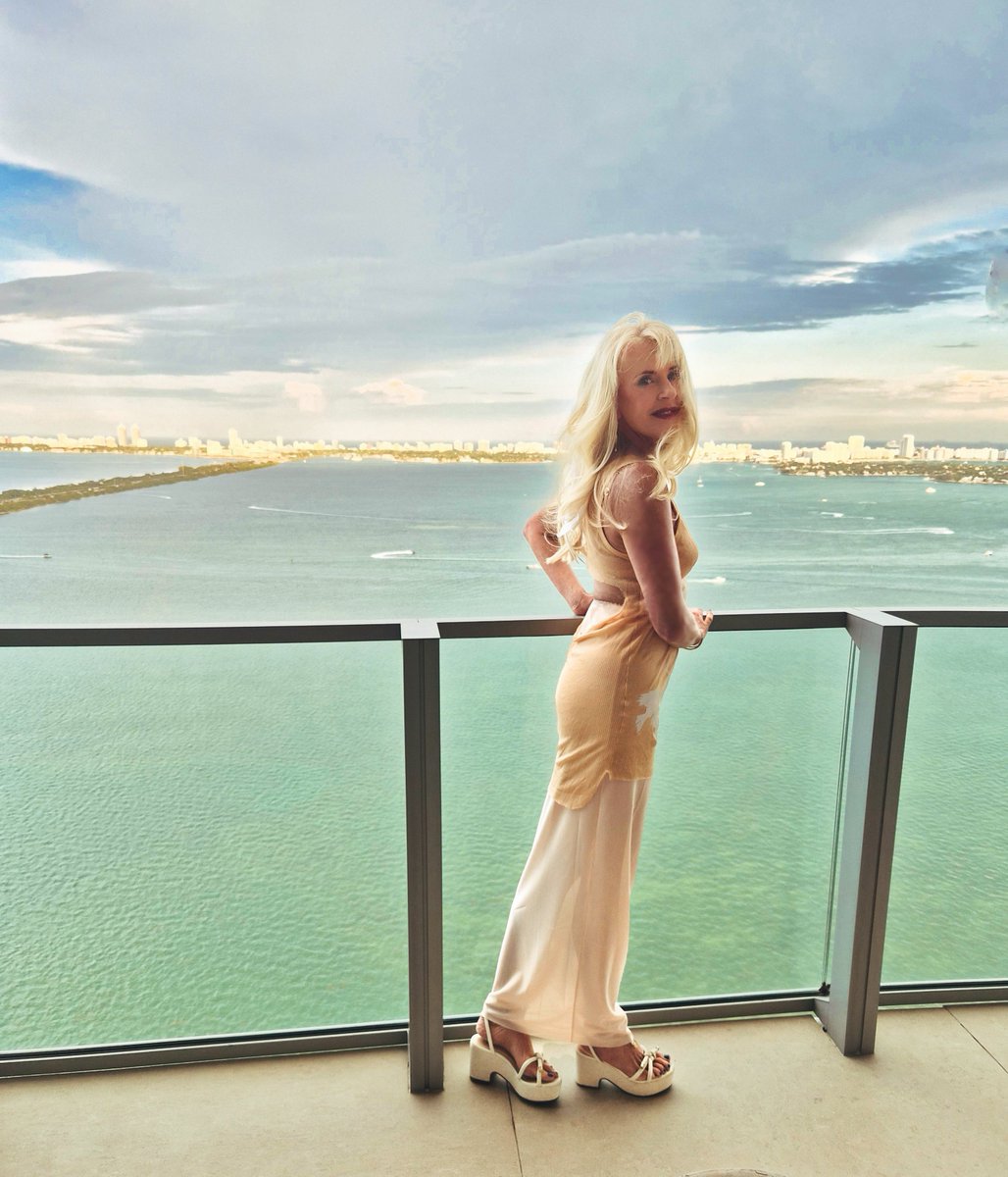 Kim Cameron tweet media