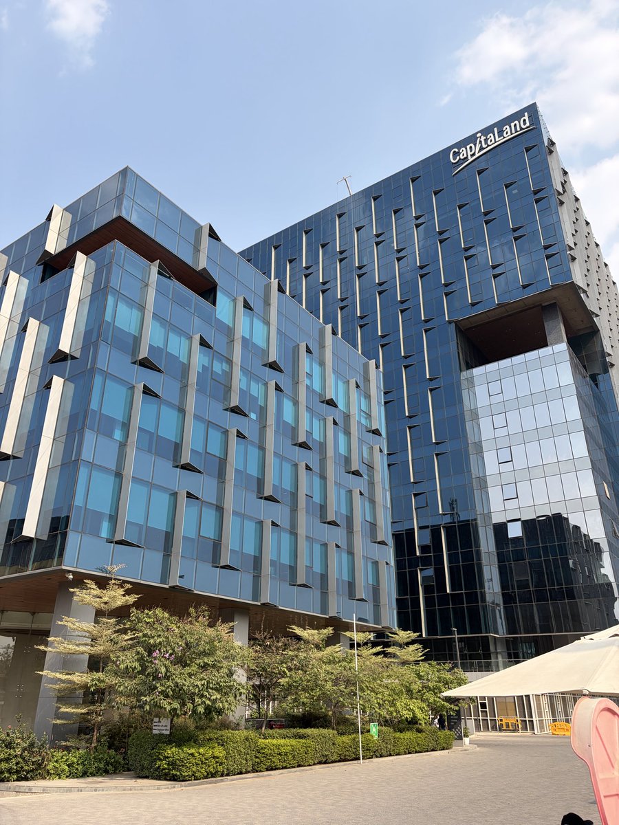 _j0sal's tweet photo. Attended vLLM inference Meet-up in Pune. Awesome sessions on inference infra, GPU utilisations and production LLM servicing! https://t.co/DUrKPFcFTr