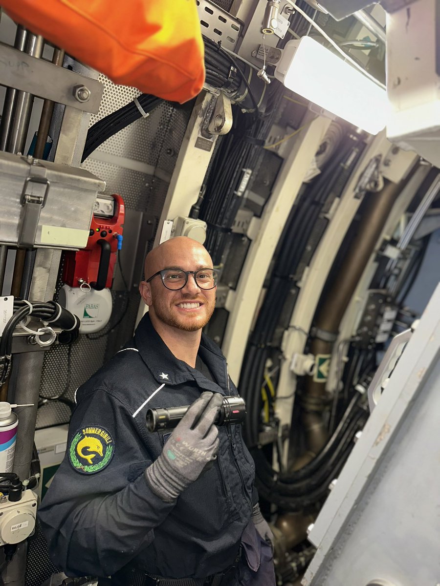 Marina Militare tweet media