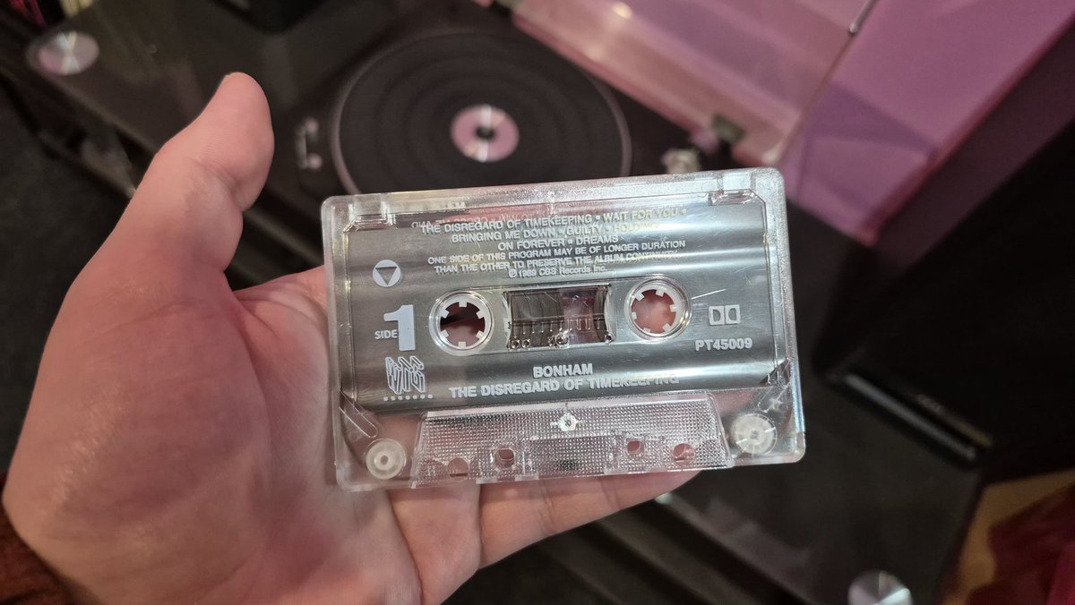 сам не свій tweet media