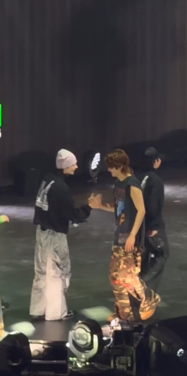 YuripoOoon tweet media