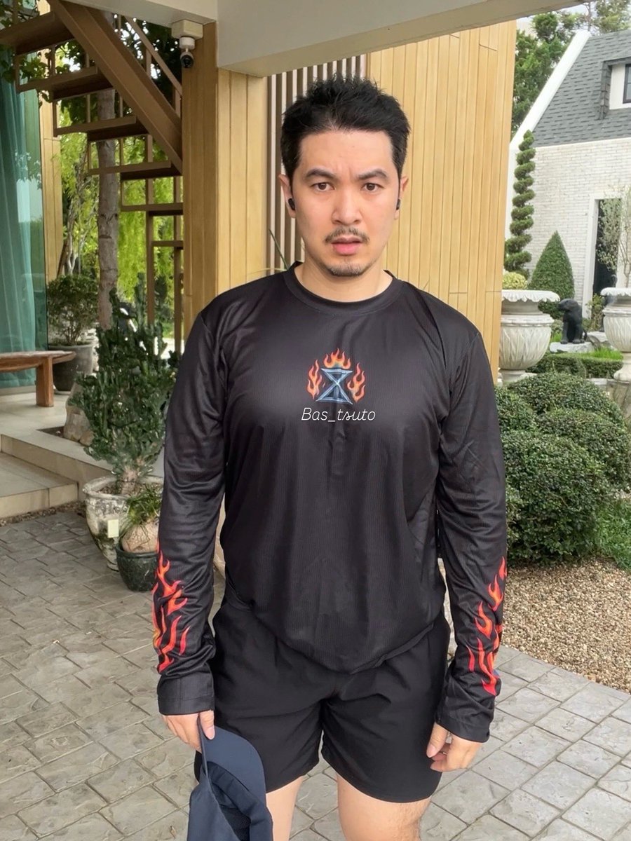 bastsuto's tweet photo. อ้วน..ขึ้นไหม?! https://t.co/4uoyqh3hc5