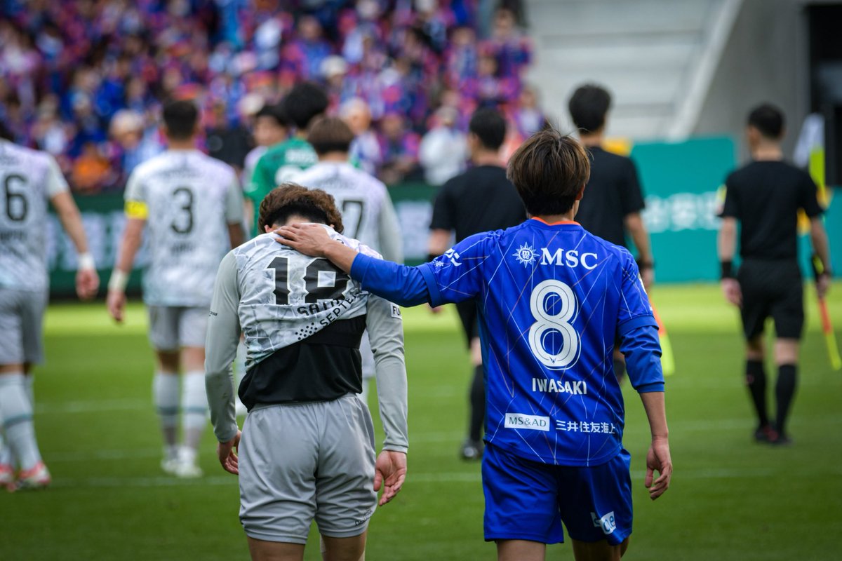 こーへ tweet media
