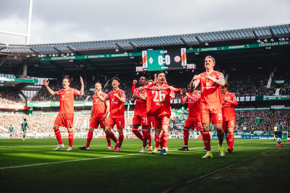1FSVMainz05's tweet photo. Für Silas! ❤️🤍

#SVWM05 https://t.co/2Jl0LKxnhb