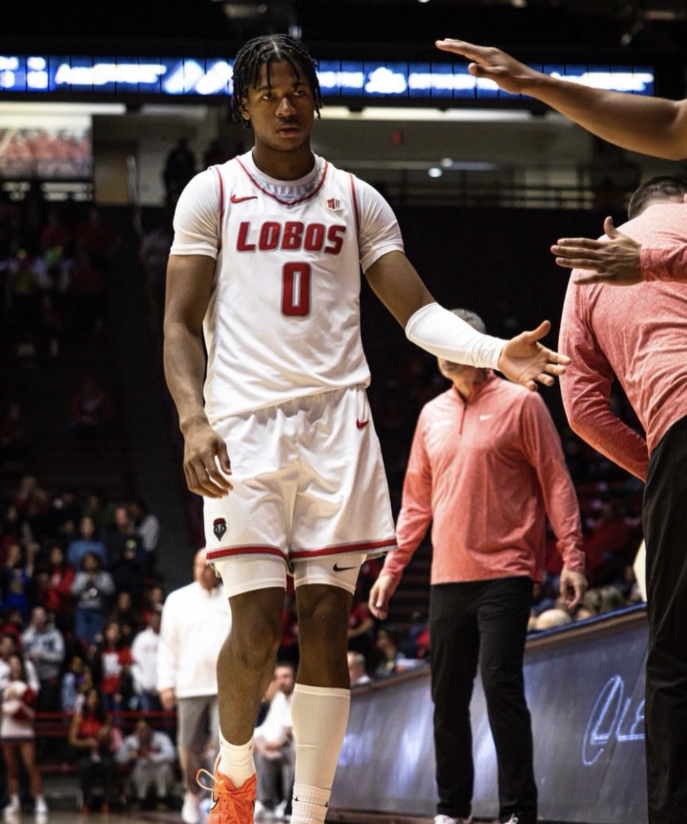 KaiTheLobo tweet media