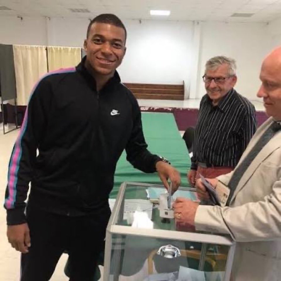 Como_FR🇫🇷 tweet media