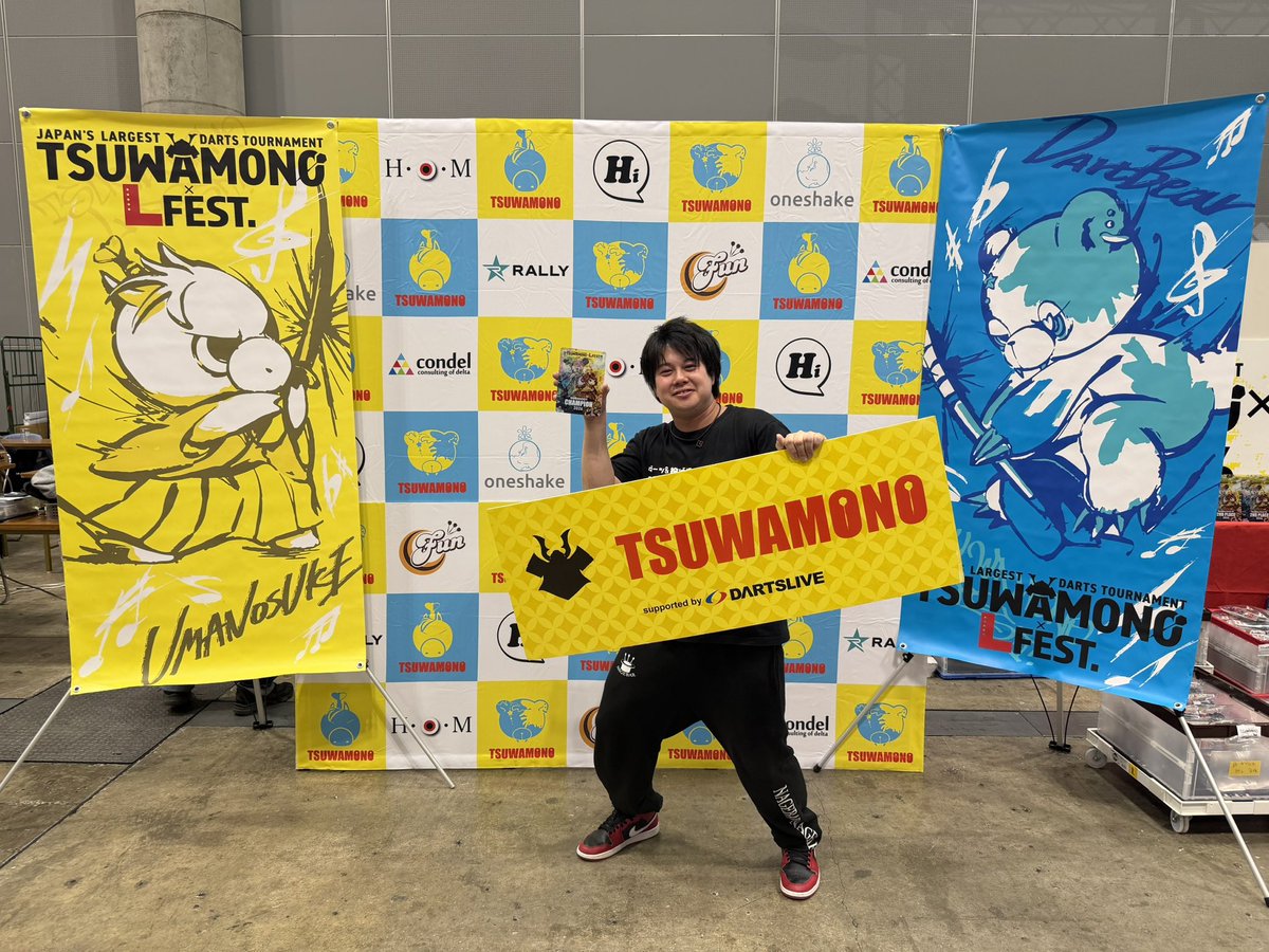 kamahen_darts's tweet photo. 実はツワモノ出てました！
シングル優勝しました🥇
2年ぶりの大会で緊張しましたが久々ですごく楽しかったです！声をかけてくれた方、写真とサイン求めてくださった方沢山いてくれて嬉しい限りでした😭
ありがとうございました。
とても充実した1日になりました！
ぽけちゃんとはリベンジダァ😡 https://t.co/CPvZFlQJRU
