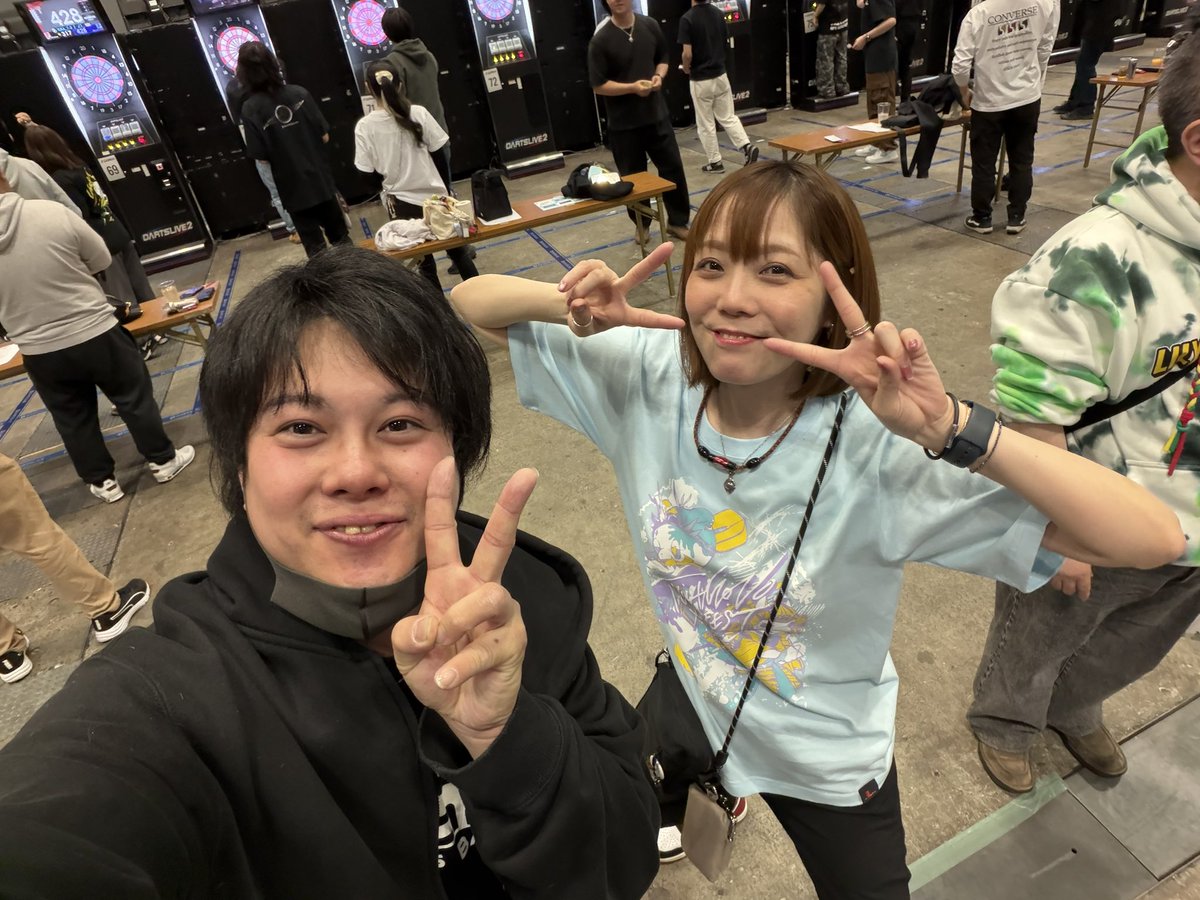 kamahen_darts's tweet photo. 実はツワモノ出てました！
シングル優勝しました🥇
2年ぶりの大会で緊張しましたが久々ですごく楽しかったです！声をかけてくれた方、写真とサイン求めてくださった方沢山いてくれて嬉しい限りでした😭
ありがとうございました。
とても充実した1日になりました！
ぽけちゃんとはリベンジダァ😡 https://t.co/CPvZFlQJRU