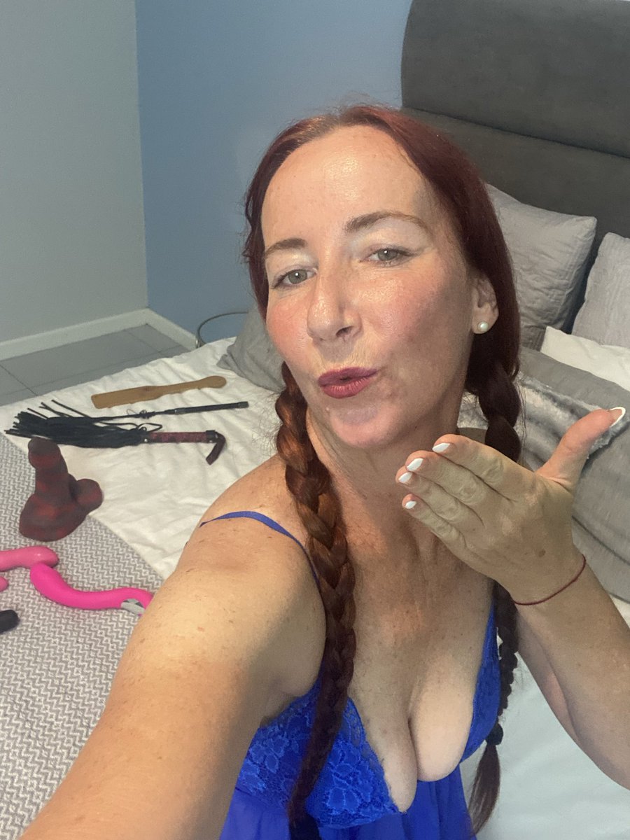 Lexyleaf420 tweet media