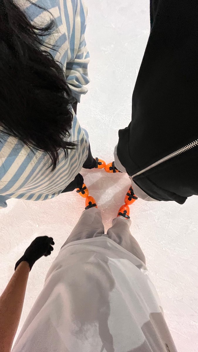 satturnoob's tweet photo. today's unexpected plan⛸️❄️ https://t.co/4as10QvRIh