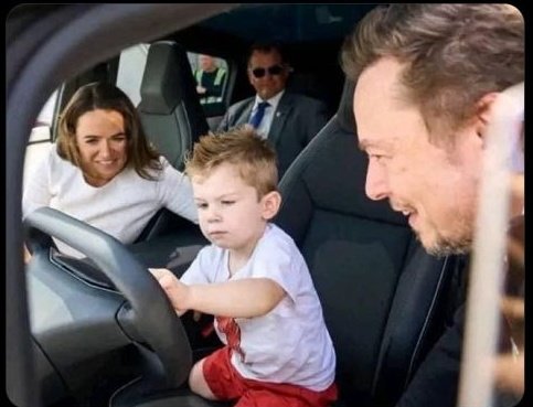 FanMaga12551's tweet photo. Can I teach lil X how to drive ?

A. Yes 
B. No https://t.co/YW8ZbCts1V