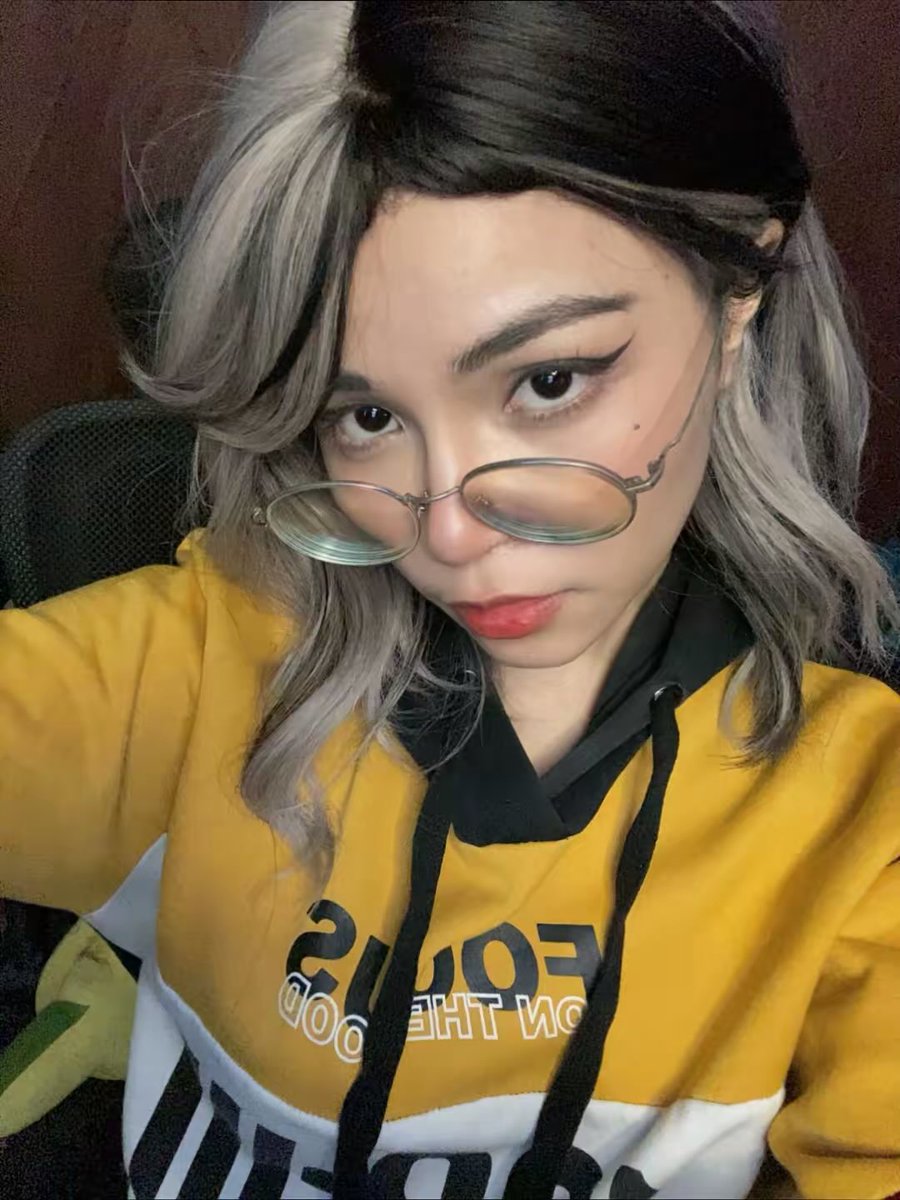 dani tweet media
