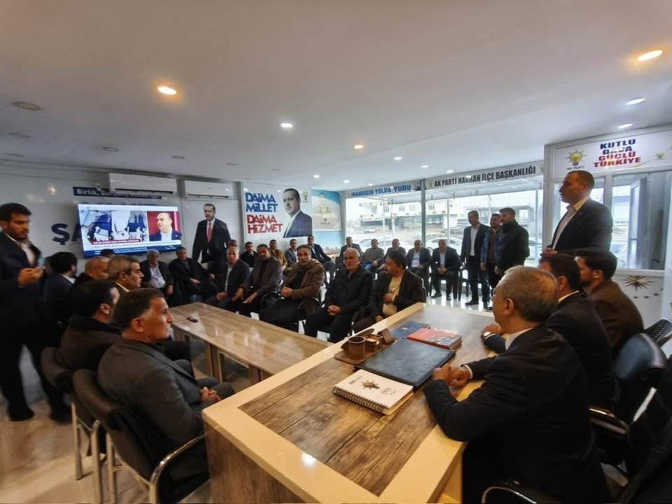 akpartiharran63's tweet photo. 📍 Harran Ak parti ilçe Başkanlığı 

İslam İşbirliği Teşkilatı Parlamento Birliği Komisyonu Başkanı ve AK Parti Şanlıurfa Milletvekilimiz Prof Dr Sn Abdürrahim Dusak teşkilatımızı ziyaret etti.
Nazik ziyaretleri için kendisine teşekkür ederiz.

#ReceptayyipErdoğan 
#Ahmetbüyükgümüş
#HikmetBaşak
#MehmetIlhamiGünbegi
#BekirBozdağ
#AKParti
#sabrikonak