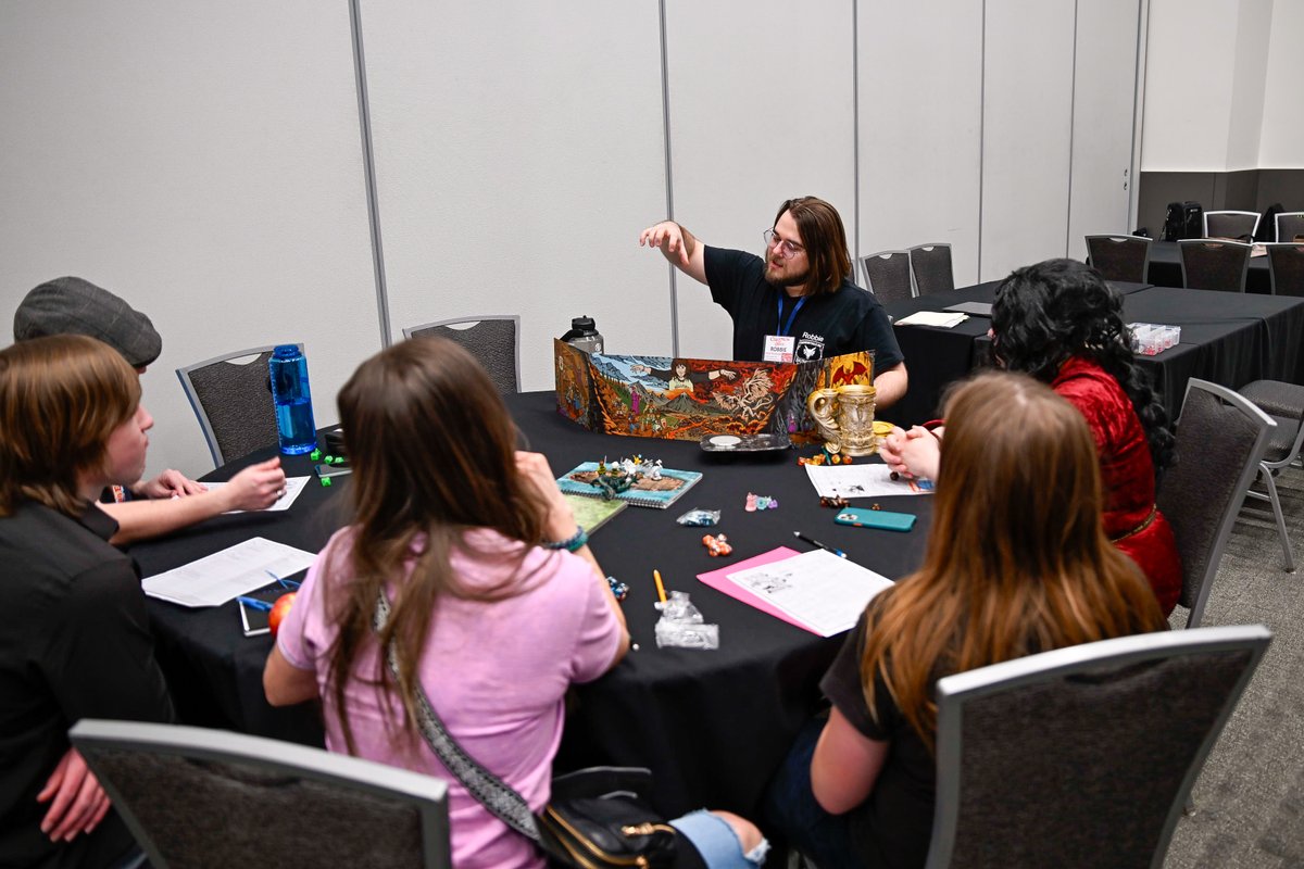 FAN EXPO Cleveland tweet media