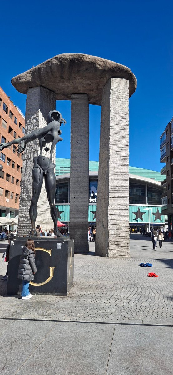 BorjaInzaRTVE's tweet image. A las 17:00h aquí en el Palacio de los deportes de la Comunidad de Madrid, @RMBaloncesto - @flleida 
Como siempre, en RADIO NACIONAL @rne en " Tablero deportivo" @RNEdeportes
#Basket
#Vamooosss