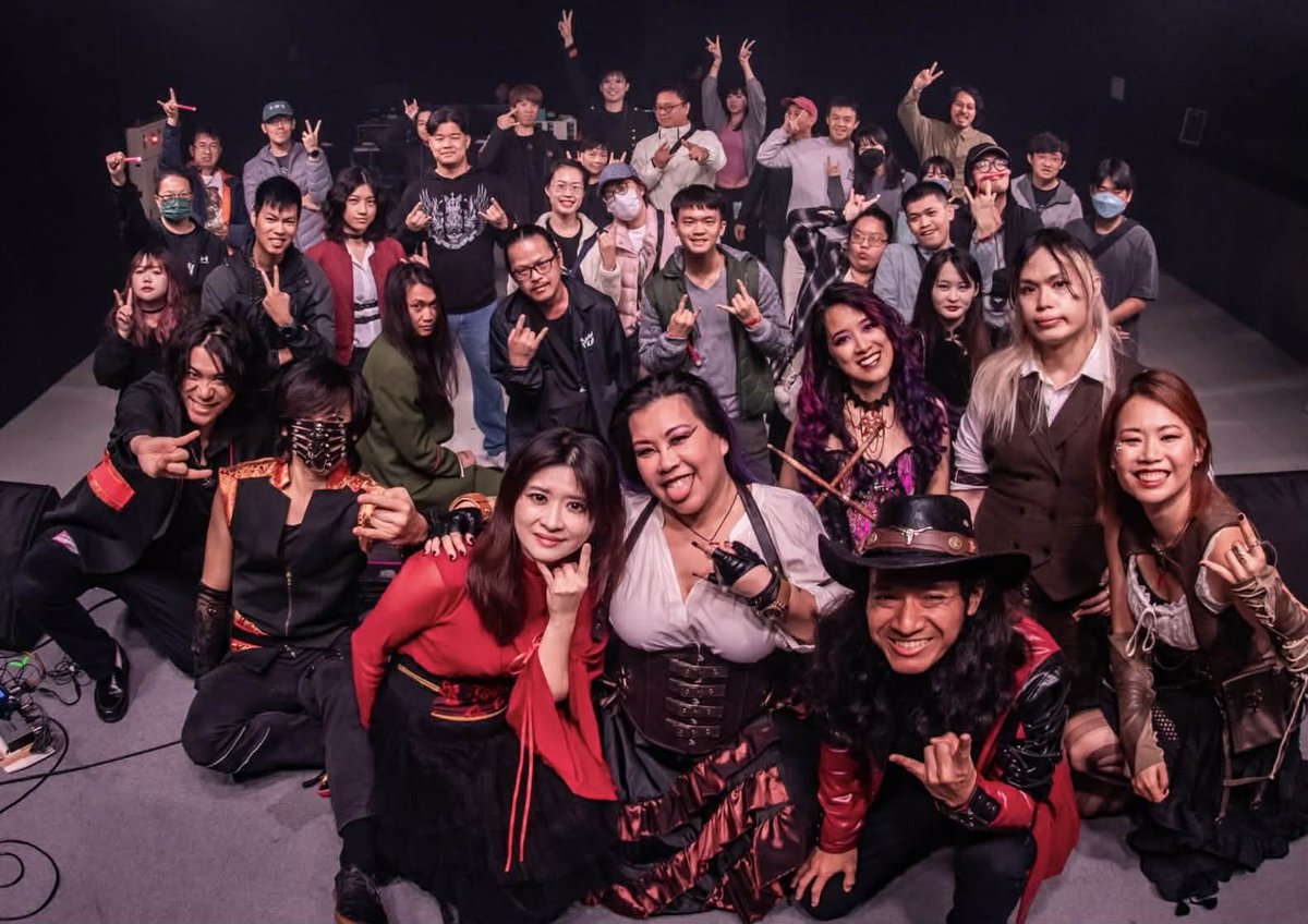 CrescentLament's tweet photo. 這週末很感謝大家ㄧ起來玩，Sangriento現場太帥啦！期待下次還有機會一起演出🤘
⠀
3/18下週三，還有精彩的義大利精靈王Elvenking＋澳洲Valhalore＋Crescent Lament，讓你三個願望ㄧ次滿足，錯過不再！
這場演出中，還有跟我們一起巡迴日本的二胡手可威即將回歸！大家ㄧ定要來啊！ https://t.co/t6ooBQmX4Y