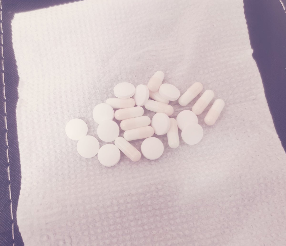 爱od爱割手的熊大(黑化版) tweet media