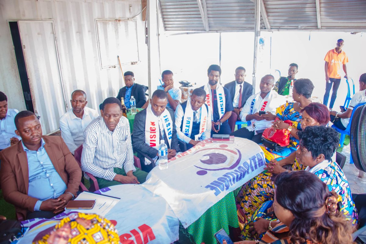 OrtsIlunga's tweet photo. VISION FATSHI est en plein préparatif pour la clôture du mois de la femme.
Un moment important pour célébrer la force,le courage et l’engagement des femmes congolaises dans la construction de notre nation.
Rendez-vous très bientôt pour cette grande activité dédiée à nos mamans. https://t.co/5hbtkFx3Sf