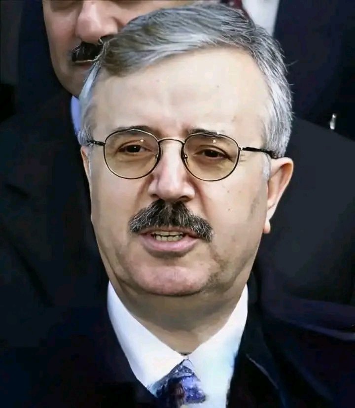 سـامرشـــــاڪر tweet media