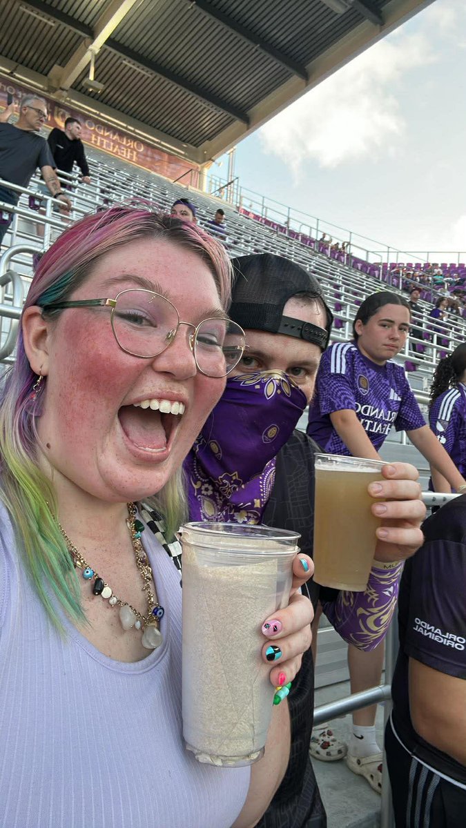 sonya ✨ tweet media