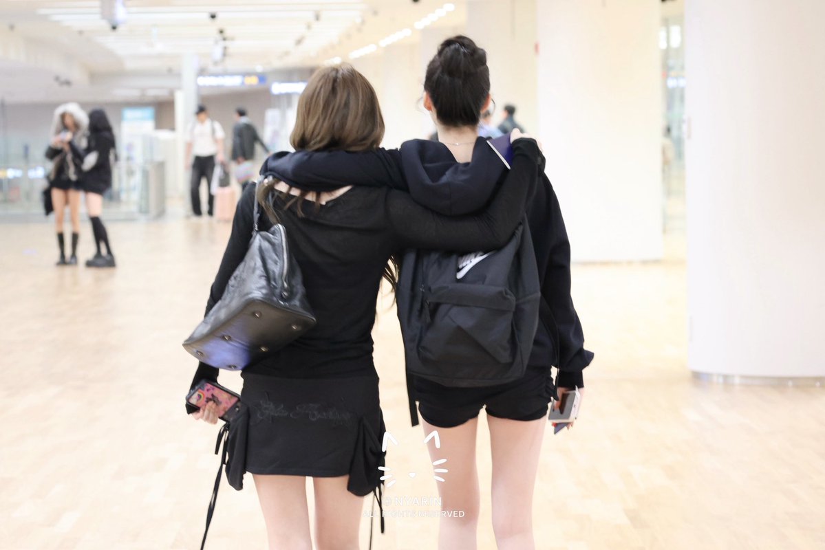 𝗡𝗬𝗔𝗥𝗜𝗡 tweet media