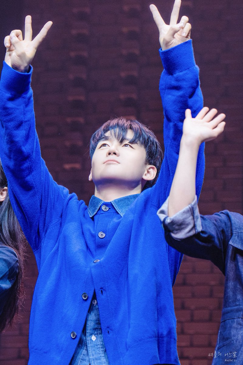 260315 #모베러콘서트 : 조선의 복서
<포토타임>   
#이종석 배우님

이 순간 내가 너에게 할 수 있는 건 
그저 네 옆에 있어주는 것