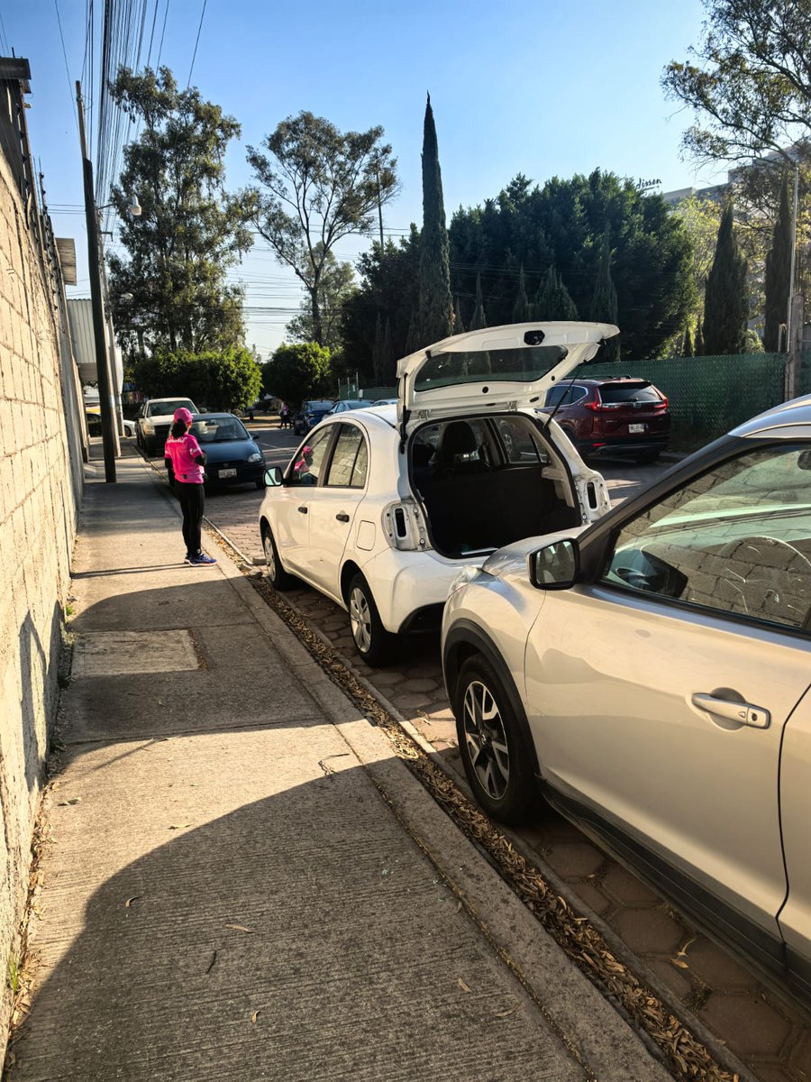 Hechizero_38's tweet photo. @Viriloz @SandraIzcoa @pepechedrauimx Lo que estuvo imparable fue el robo que sufrieron cientos de mujeres al regresar y ver qué ya no tenían faros, stereos ni sus pertenencias...🏅 https://t.co/r27ucxaEBa