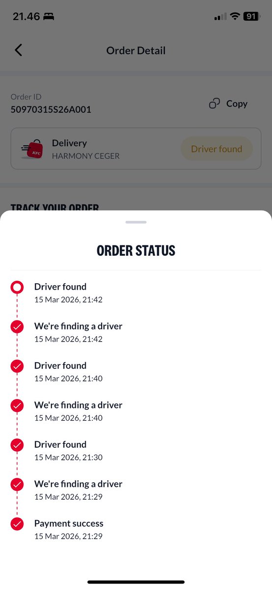 Zandv_'s tweet photo. wow kata gue kfc lo adain driver sendiri aja buat delivery karena kalo pake ojol lama di cancelin muluu @KFCINDONESIA karena tujuan gue pesen di aplikasi biar ga lama kaya gojek, grab atau shopeefood https://t.co/03UY9In6yL