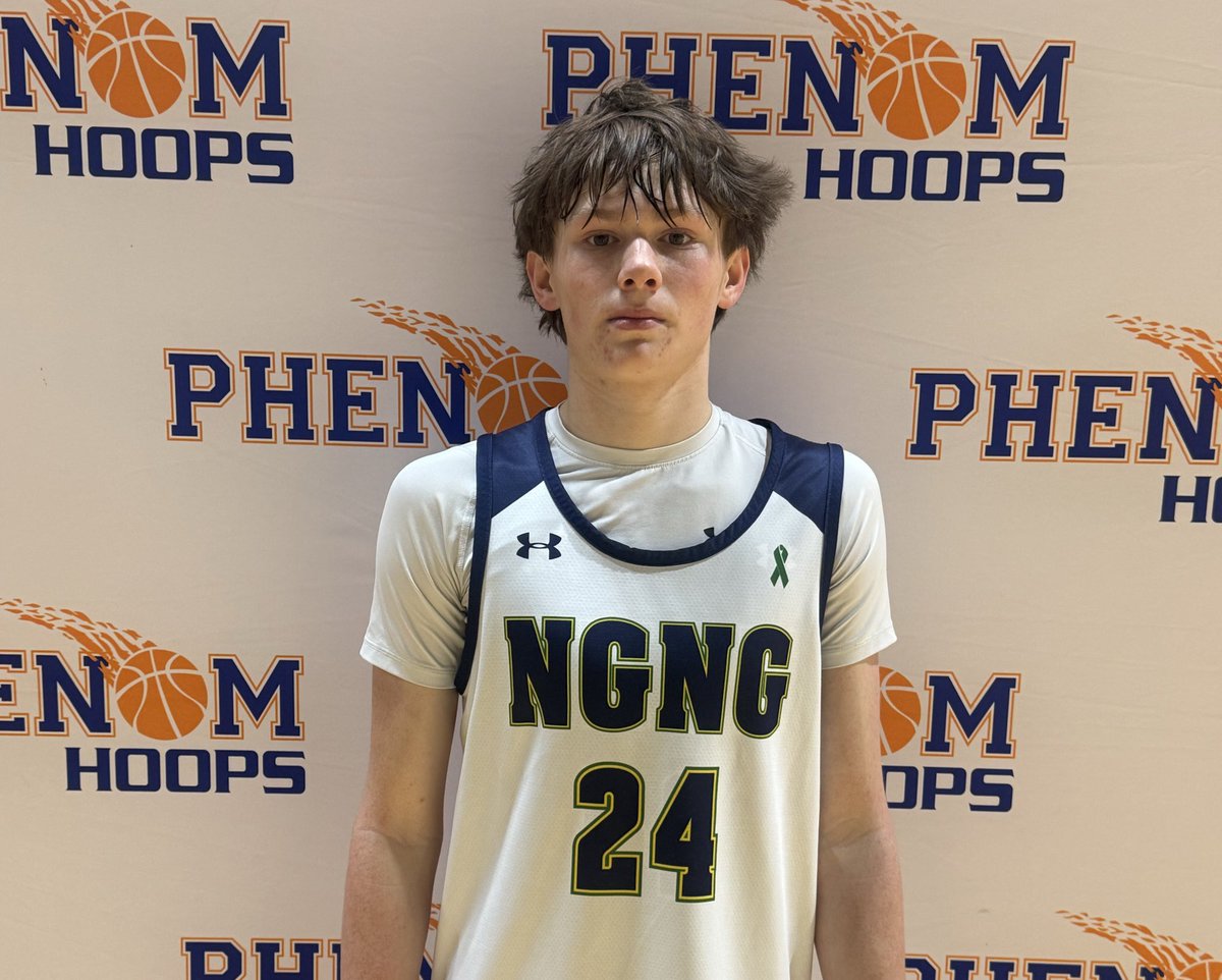 DeAjaiDawkins30's tweet photo. 2030 Matthew Davis (NGNG 14u) has an ability to shoot the ball that will translate to the high school level seamlessly. Comfortable as a secondary ball handler that will defend on-ball as well. Developing rim finisher as his body continues to grow. #PhenomOpening https://t.co/YGbWmO2lHq